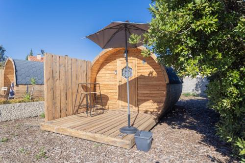 Saint-Andre Ski Chalet | Barrel Orange