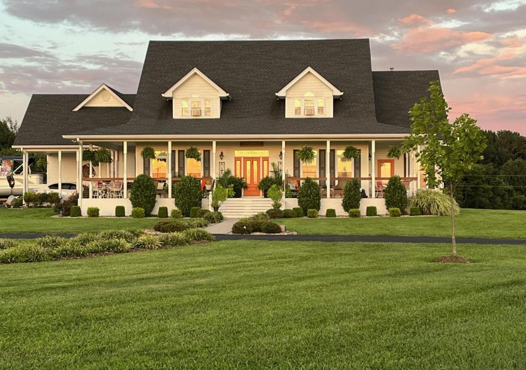 Lucas Bed & Breakfast | Barren Breeze Bed and Breakfast