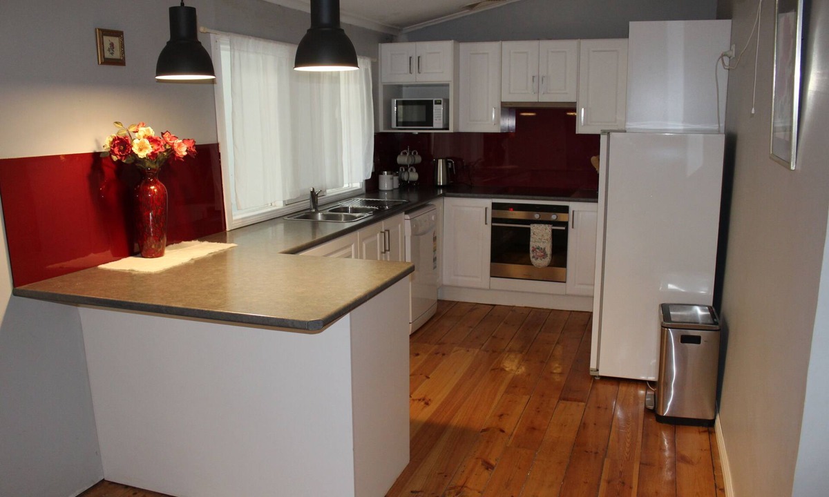 Peterborough House | Barrier House - Peterborough