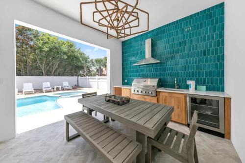 Frangista Beach House | Barton Vista Del Mar