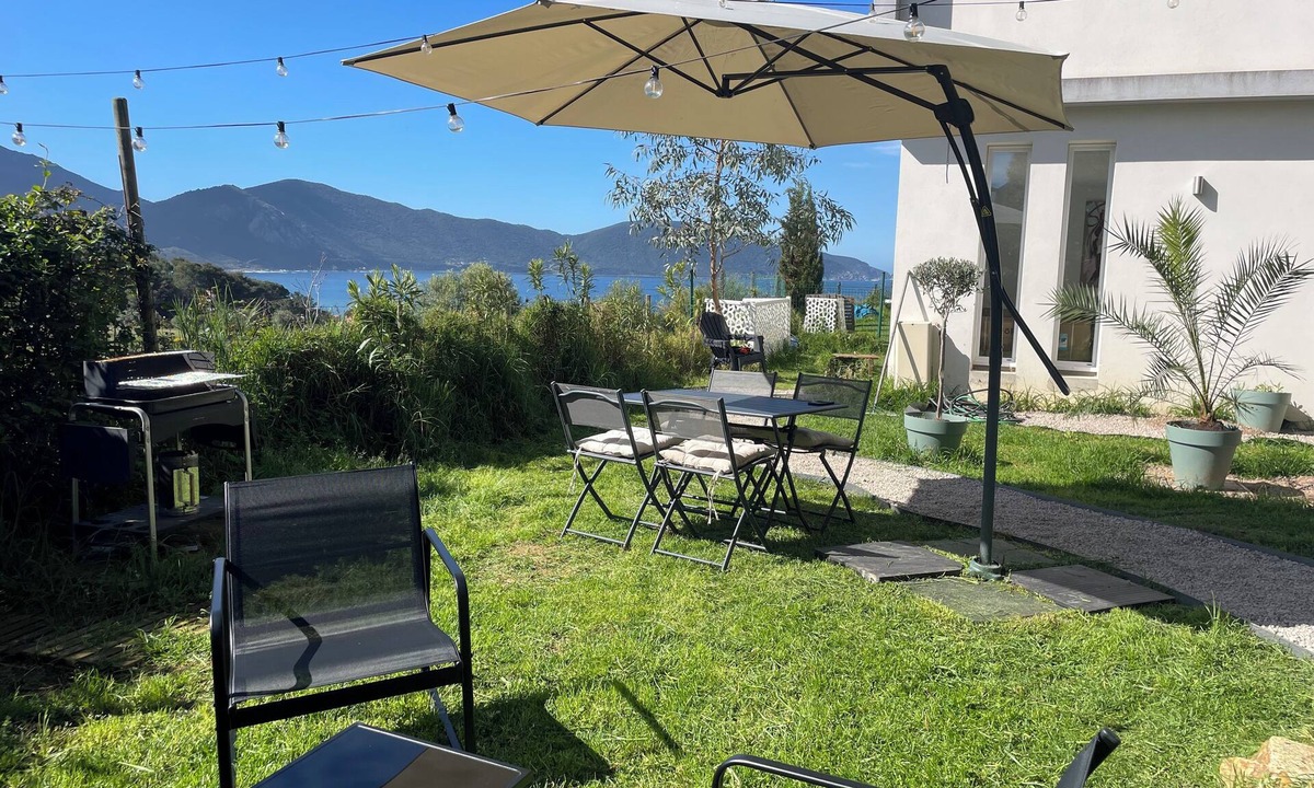 Residences du Golfe de Lava Apartment | Bas De Villa 60m² + Jardin au Golfe de Lava