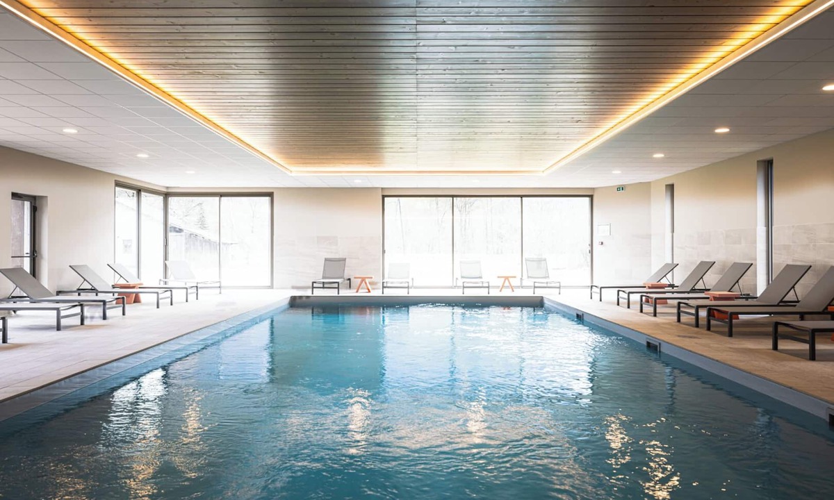 Albertville Hotel | Base Camp Lodge - Albertville