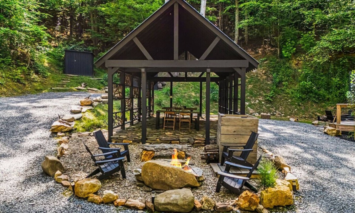 Bryson City Cabin | BaseCamp Mountain Retreat and Event Venue
