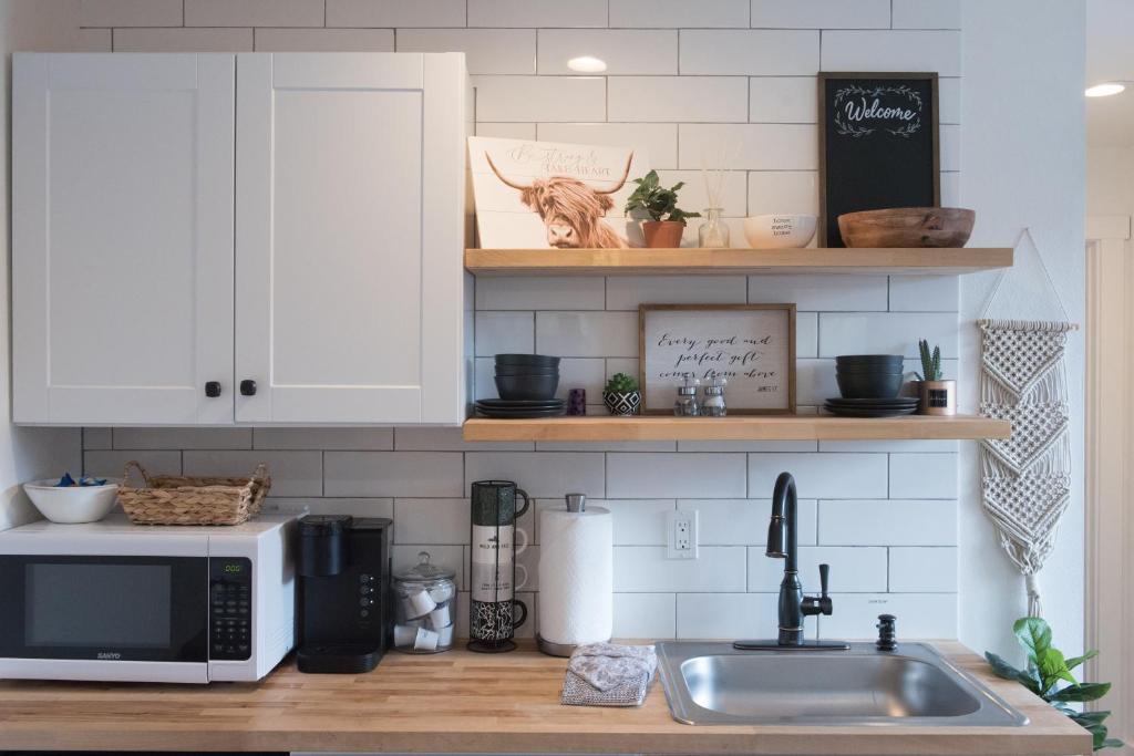 Oregon Water Wonderland Ski Chalet | Basecamp Suite