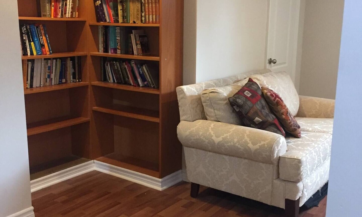 Mount Pleasant House | Basement Apartment in a Family Neighbourhood & access to Offices/407/FoodOutlets