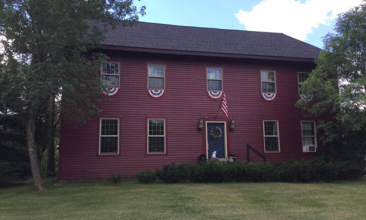 Pembine Apartment | Basement Efficiency Apartment