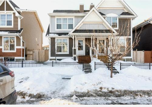 Auburn Bay House | Basement Room