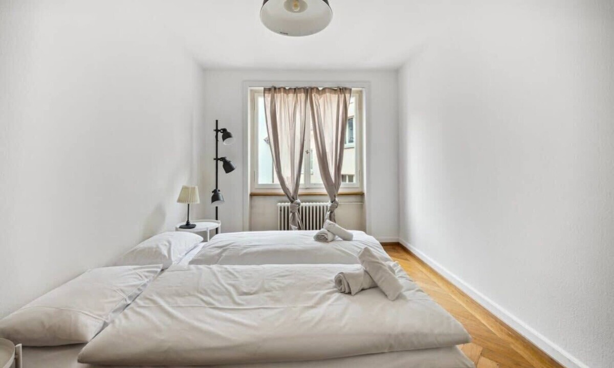 Sihlfeld Apartment | Basic Apartment in vibrant residential part of ZH!
