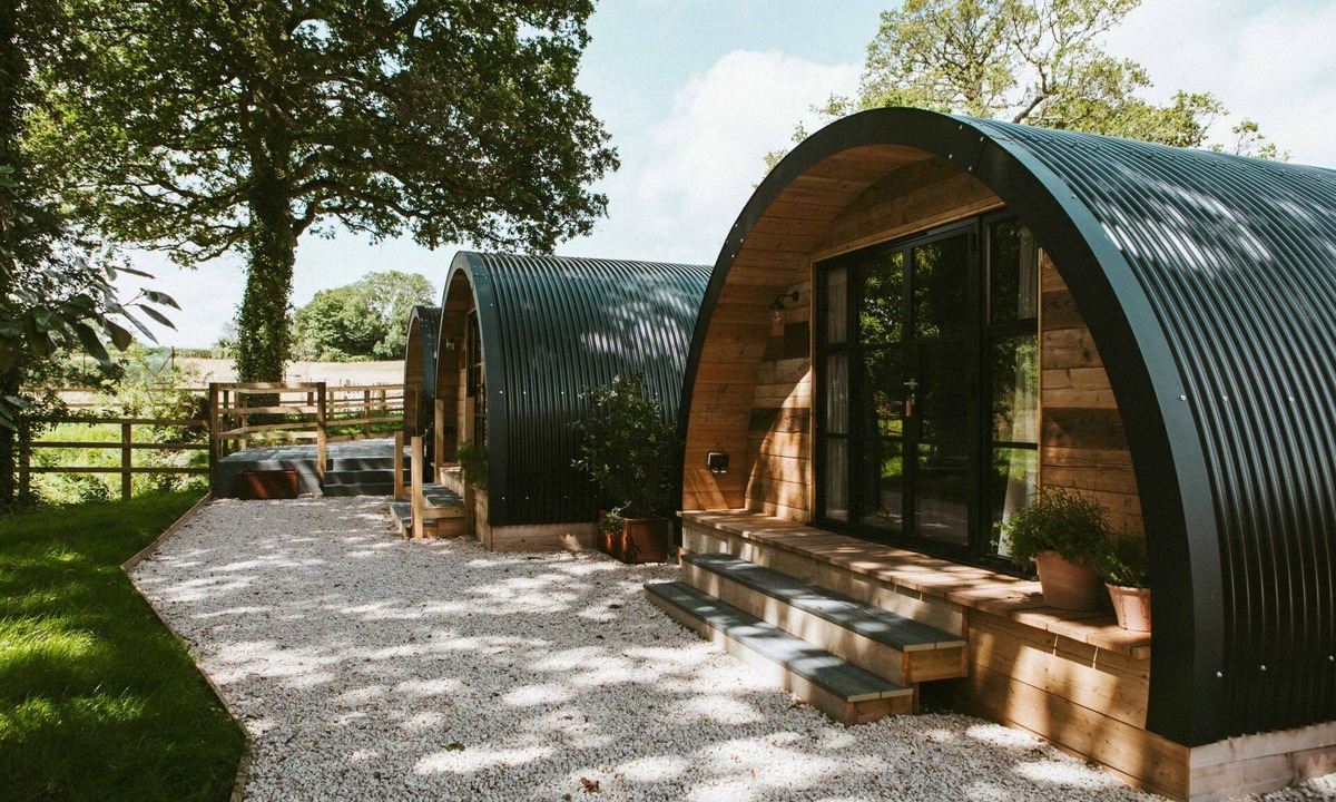 Mortimer West End Cottage | Basil Pyggy - Luxury Cottages