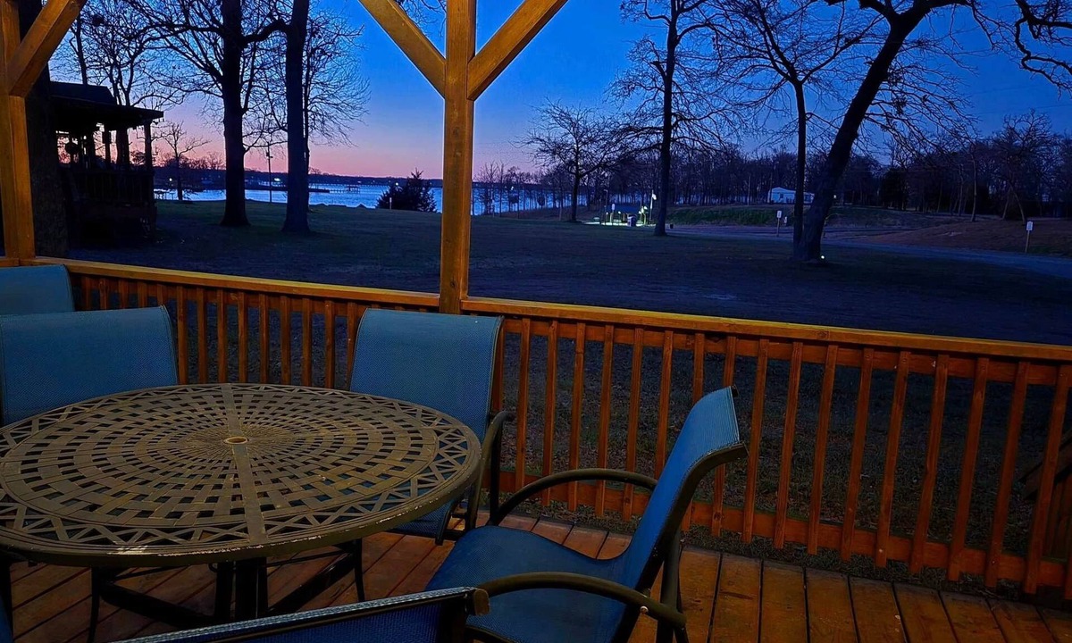 Quitman House | BASShole on Lake Fork * HOT TUB