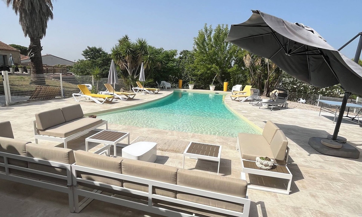 Thezan-les-Beziers House | Bastide au calme avec vue sur le vignoble