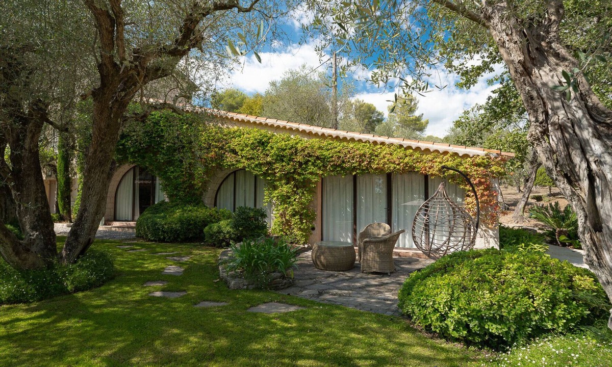 Valbonne Villa | Bastide des Oliviers - Valbonne