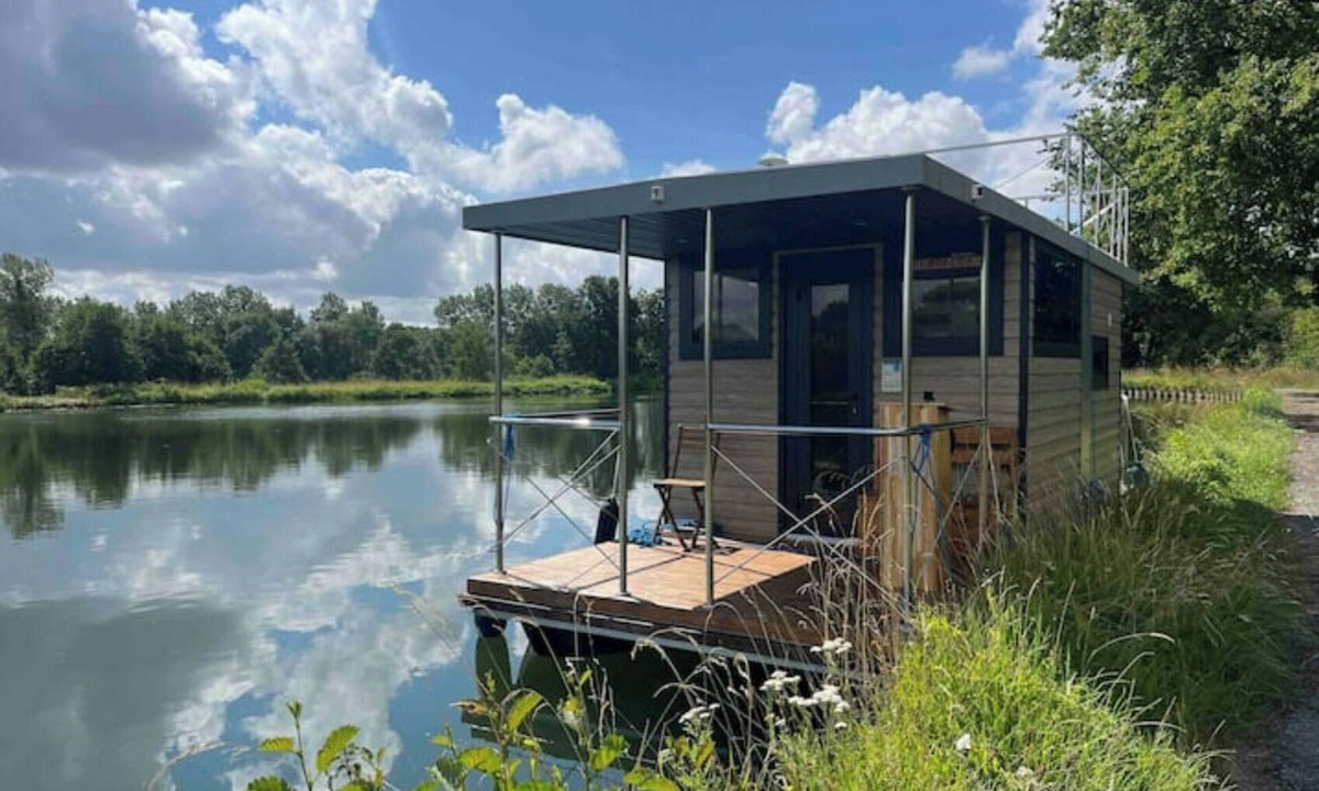 Thierache Sambre et Oise Boat Rental | Bateau Comfortable sur L'eau