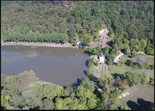 Panzoult Boat Rental | bateau du moulin girault