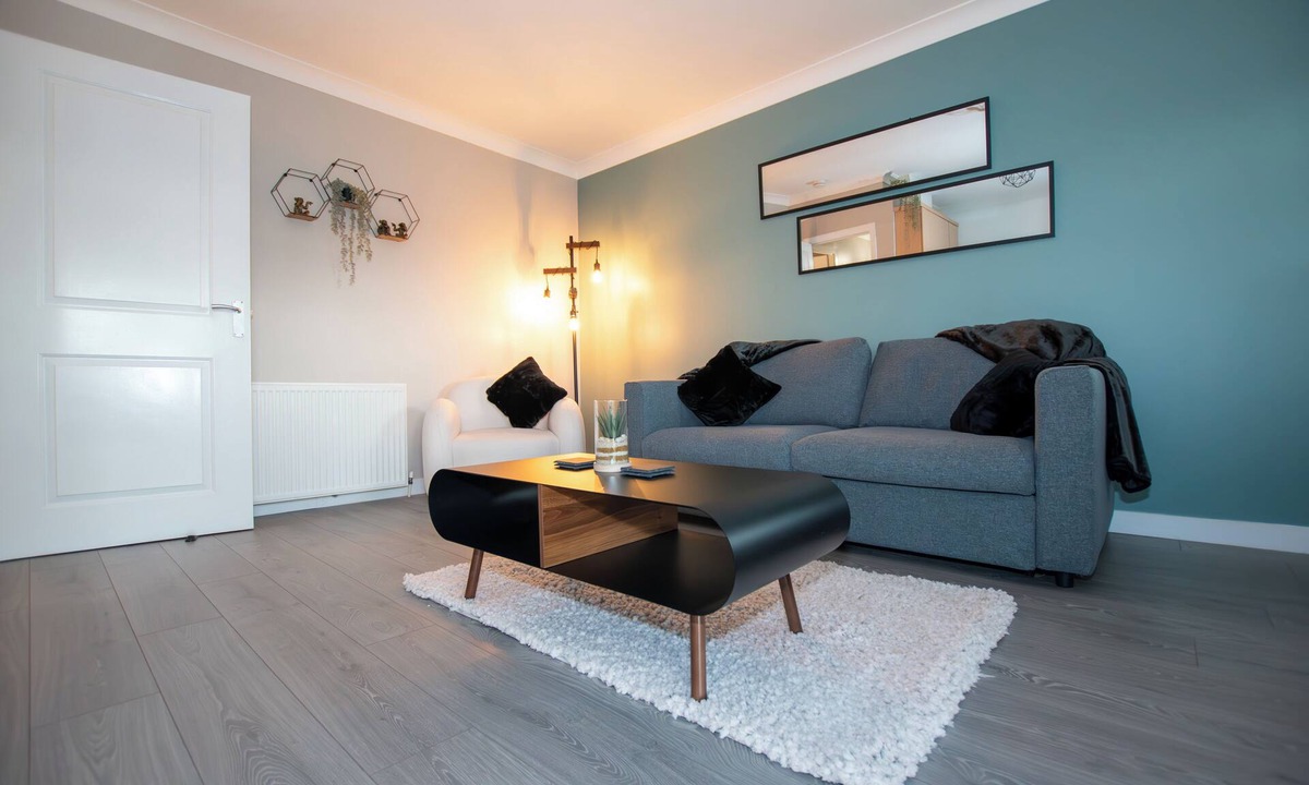 Bathgate Apartment | Bathgate Penthouse near Edinburgh