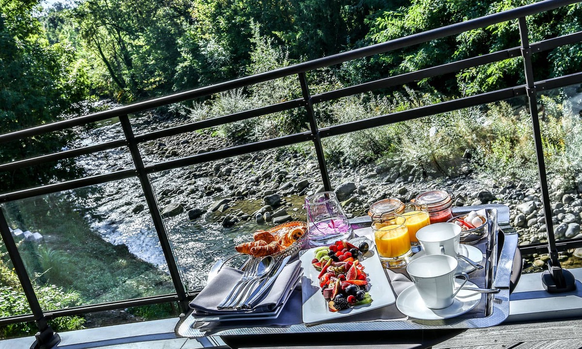 Bonne Hotel | Baud Hôtel Restaurant