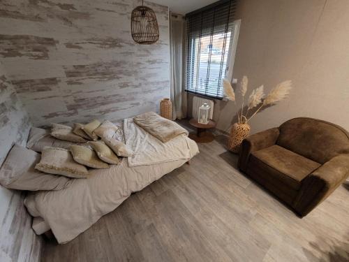 La Bazoge Bed & Breakfast | Baune