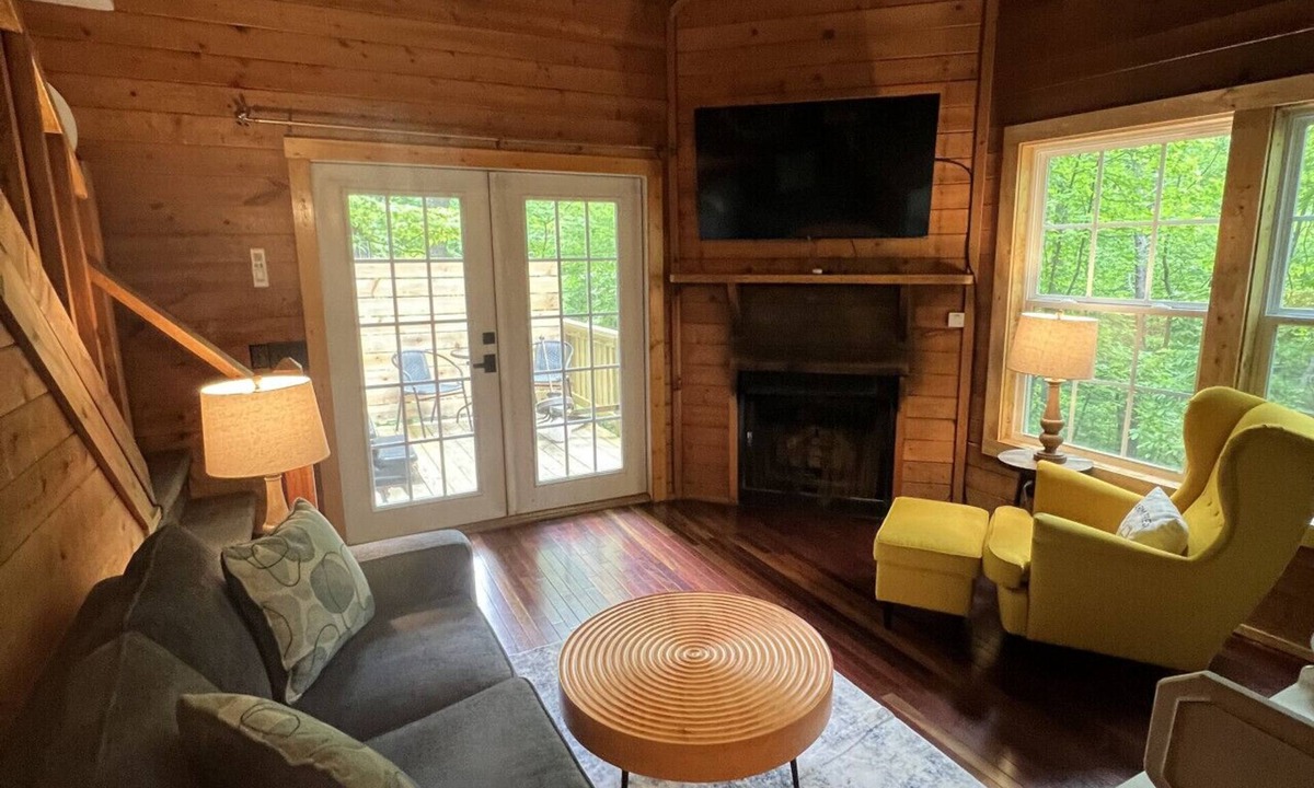 Sautee Nacoochee Cabin | Bavarian Hideaway 46