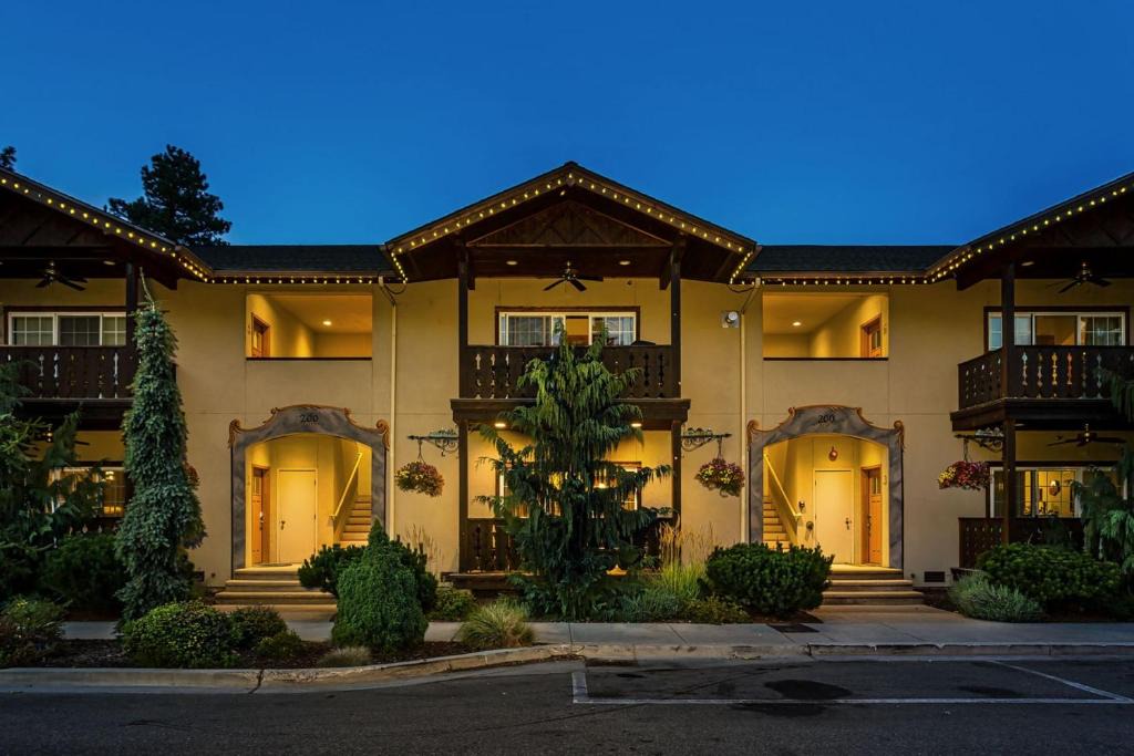 Leavenworth House | Bavarian Mountain Suite