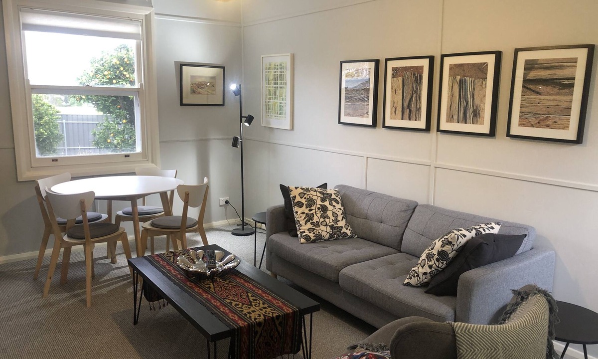 Clare House | Baxter's Vintage Chic BnB