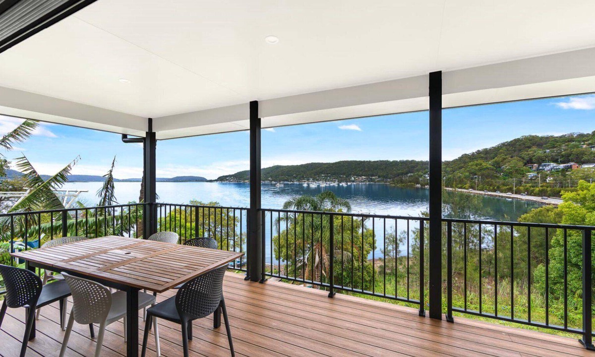 Tascott House | Bay Edge @ Tascott, TOP NOTCH