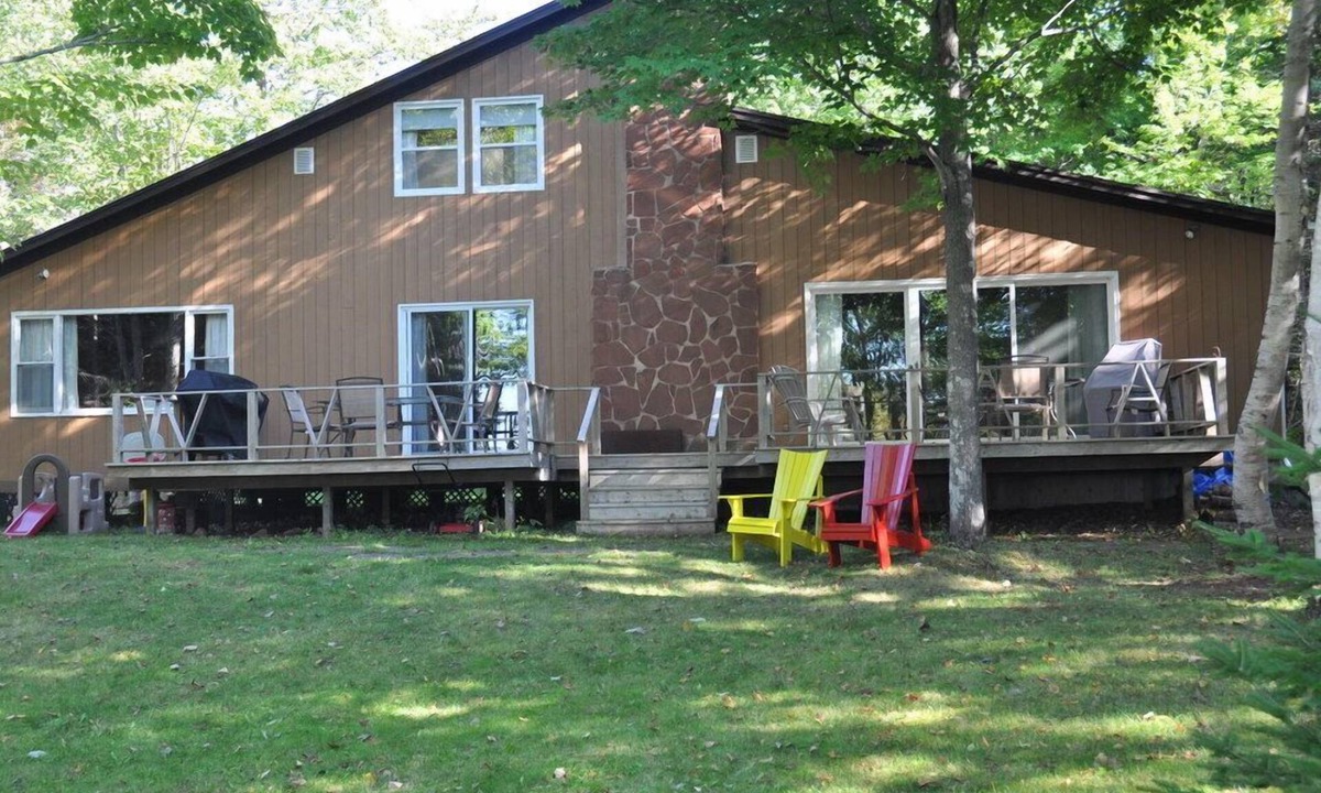 Cavendish Cottage | Bay Point Cottage Hide-a-way