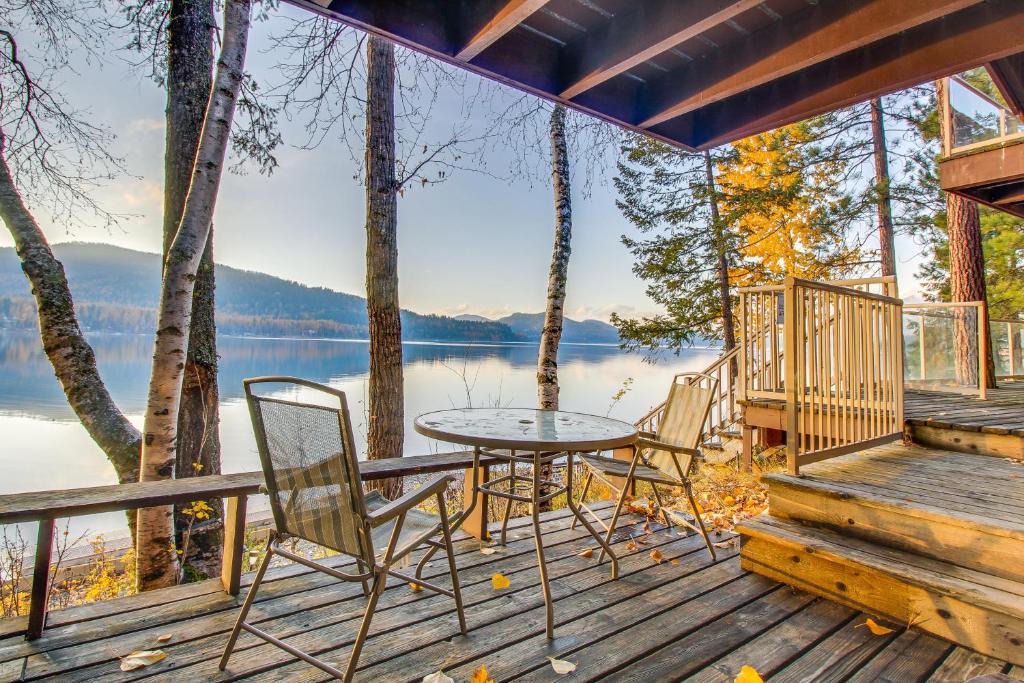 Whitefish Apartment | Bay Point Lakefront 4A Down