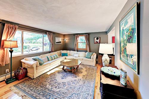 East Falmouth House | Bay Pointe Bungalow