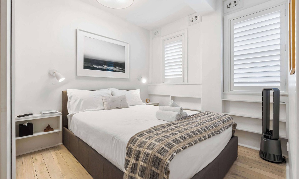 Rushcutters Bay Apartment | Bay View in Rushcutters Bay