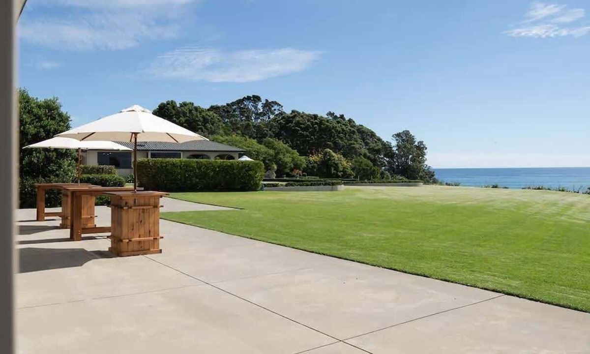 Pitone Apartment | Bay View Terrace Luxury Studios