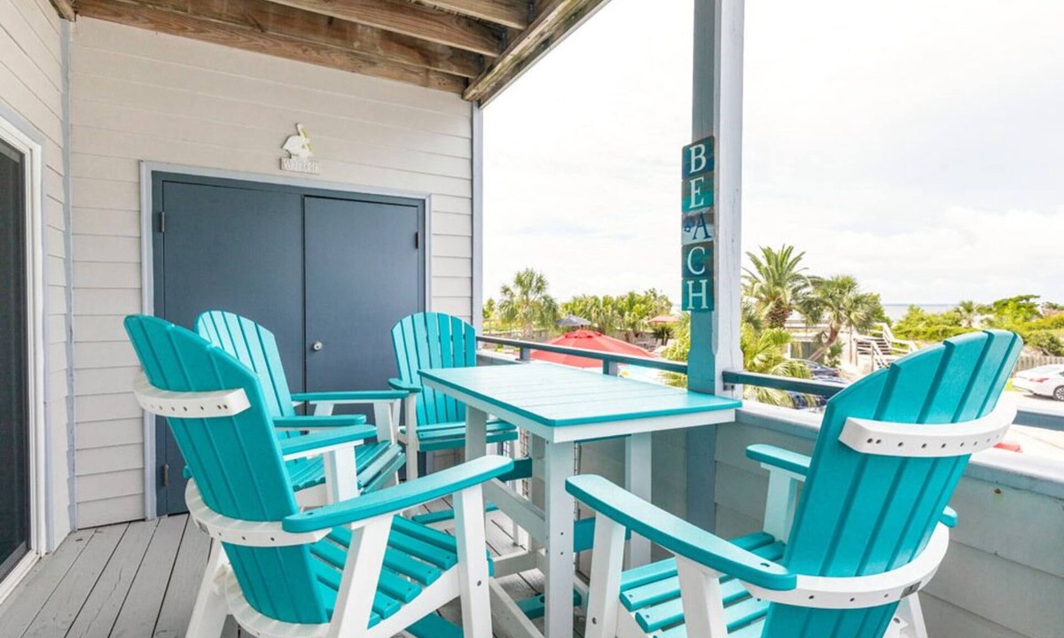 Tybee Island Condo | Bay View Villas 101 | Water Views, Community Pool