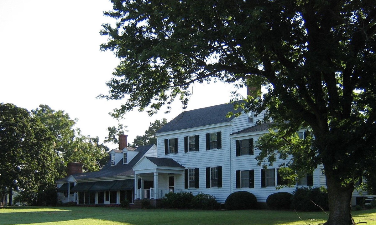 Davis Wharf Bed & Breakfast | Bay View Waterfront B&B