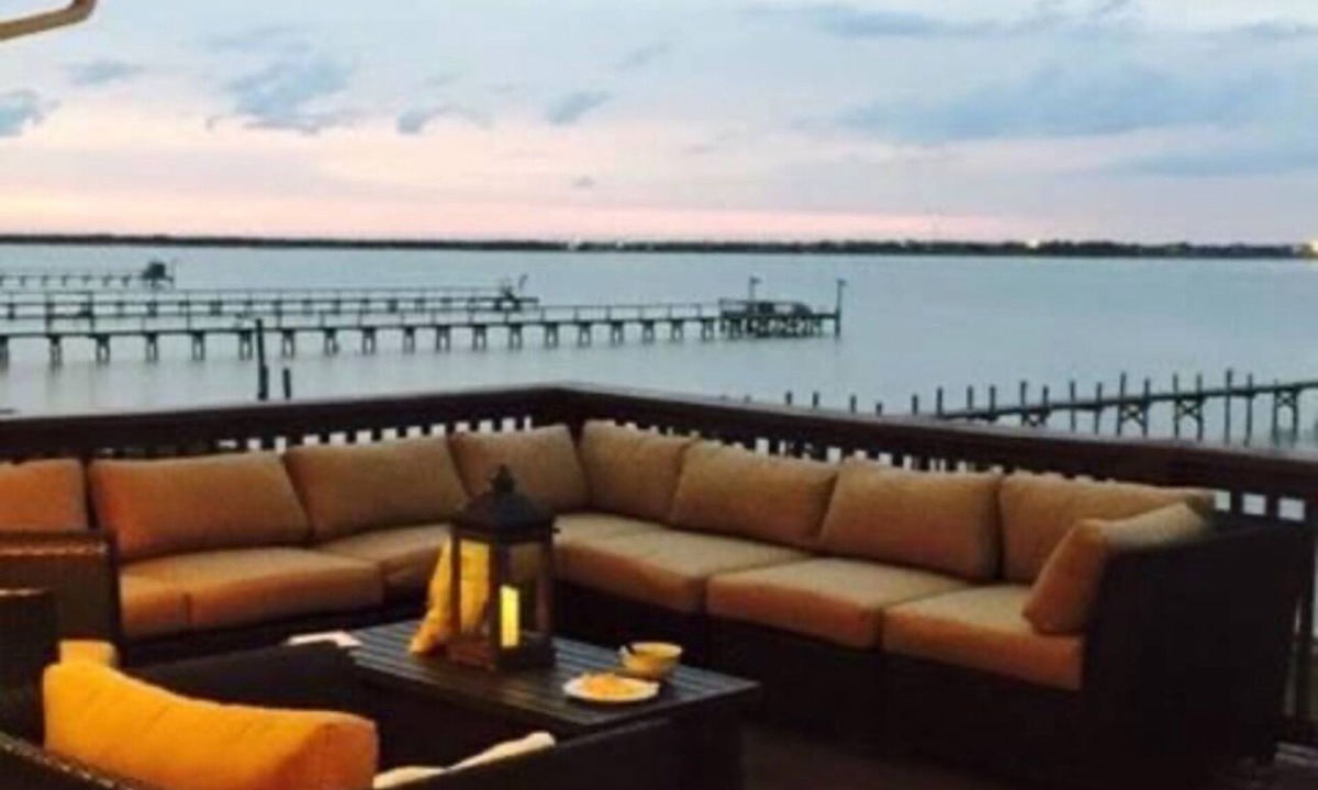 Taft House | Bayfront Oasis house! on Copano Bay in Rockport, Tx