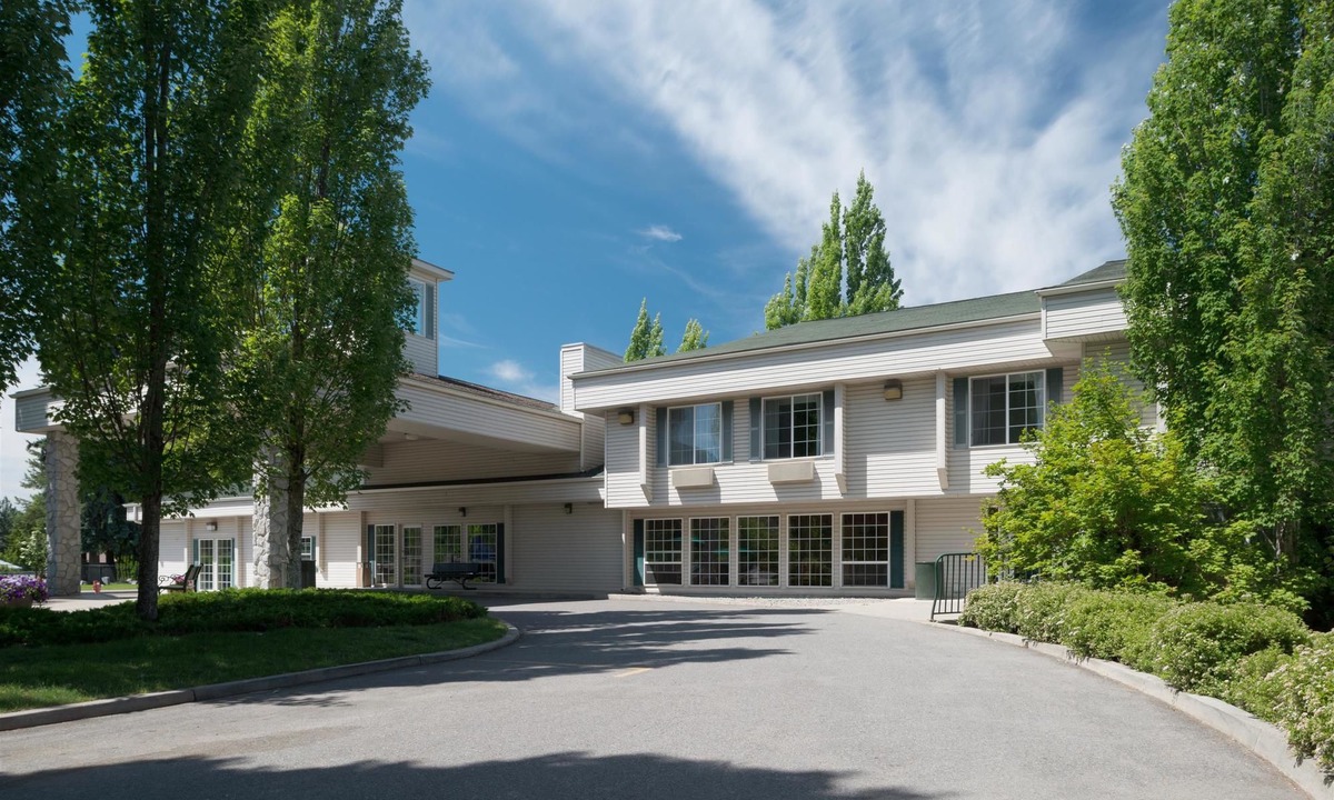 Coeur d'Alene Hotel | Baymont by Wyndham Coeur D Alene