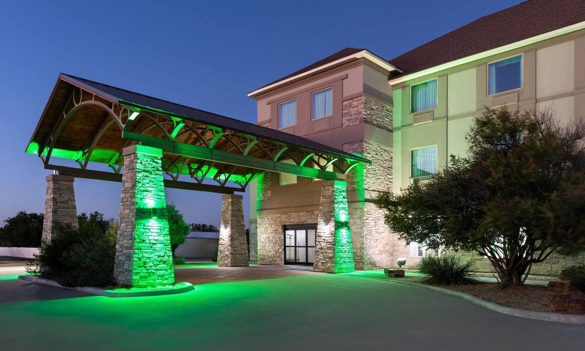 Andrews Hotel | Baymont by Wyndham Andrews TX