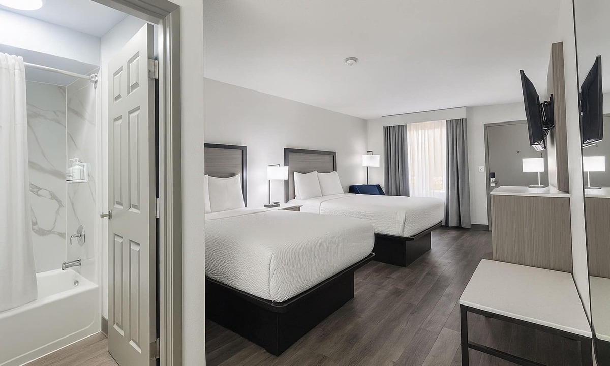Cape Fear Hotel | Baymont by Wyndham Fayetteville NC