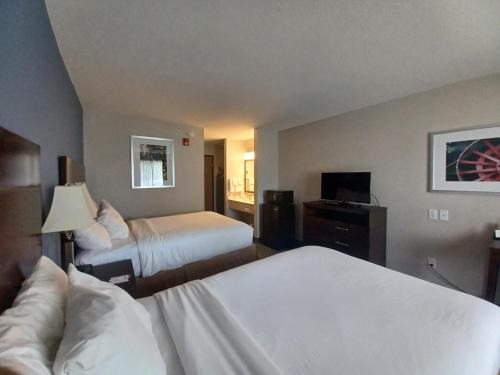 Freeport Hotel | Baymont by Wyndham Freeport