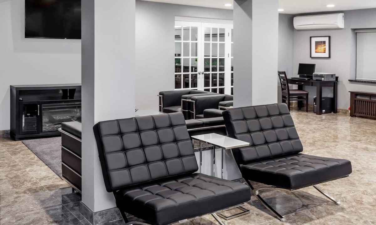 Glenview Hotel | Baymont by Wyndham Glenview