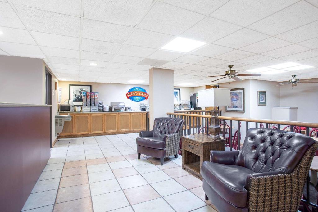 Hays Hotel | Baymont by Wyndham Hays