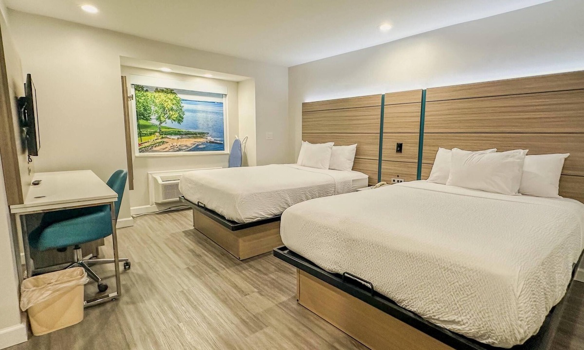 Henrietta Hotel | Baymont by Wyndham Henrietta/Rochester