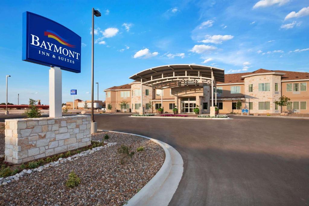 Hobbs Hotel | Baymont by Wyndham Hobbs