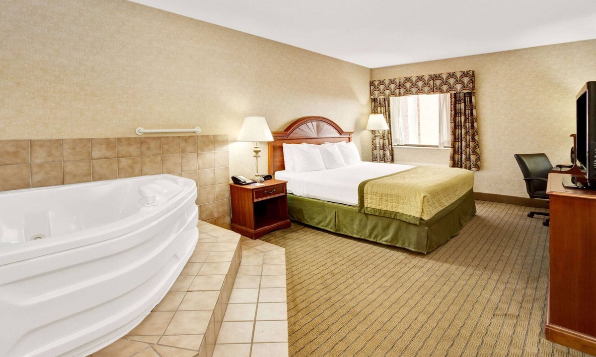 Indianapolis Hotel | Baymont by Wyndham Indianapolis West