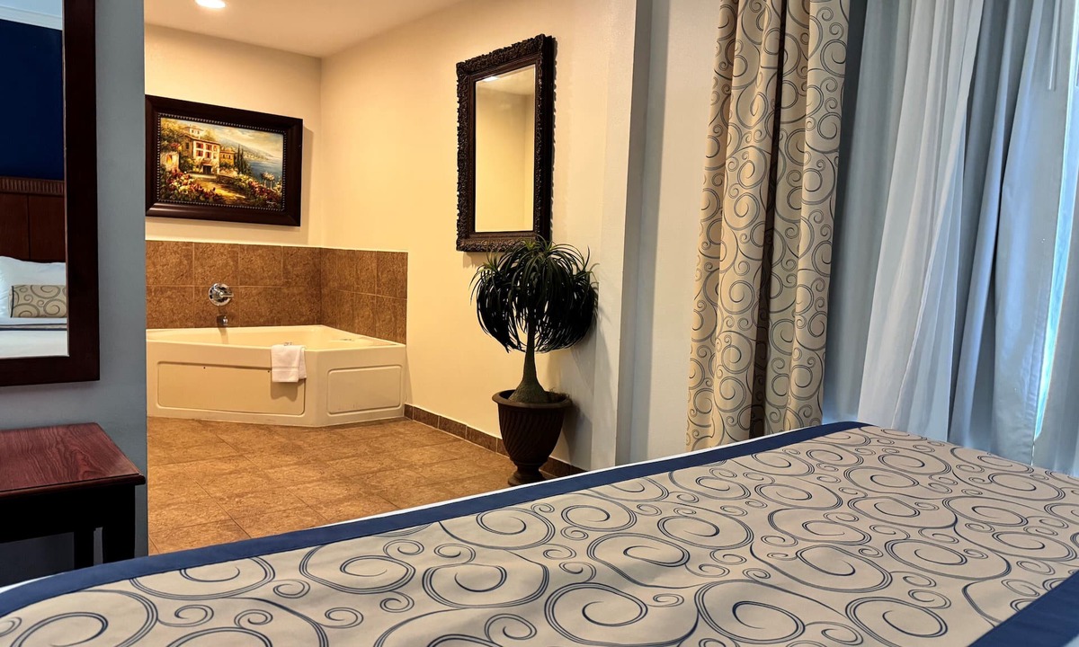 McComb Hotel | Baymont by Wyndham McComb