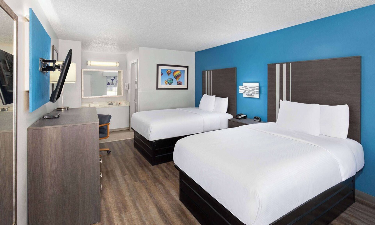 Selma Hotel | Baymont by Wyndham Selma