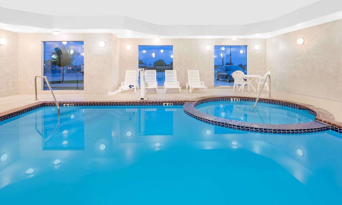 Ira Hotel | Baymont by Wyndham Snyder