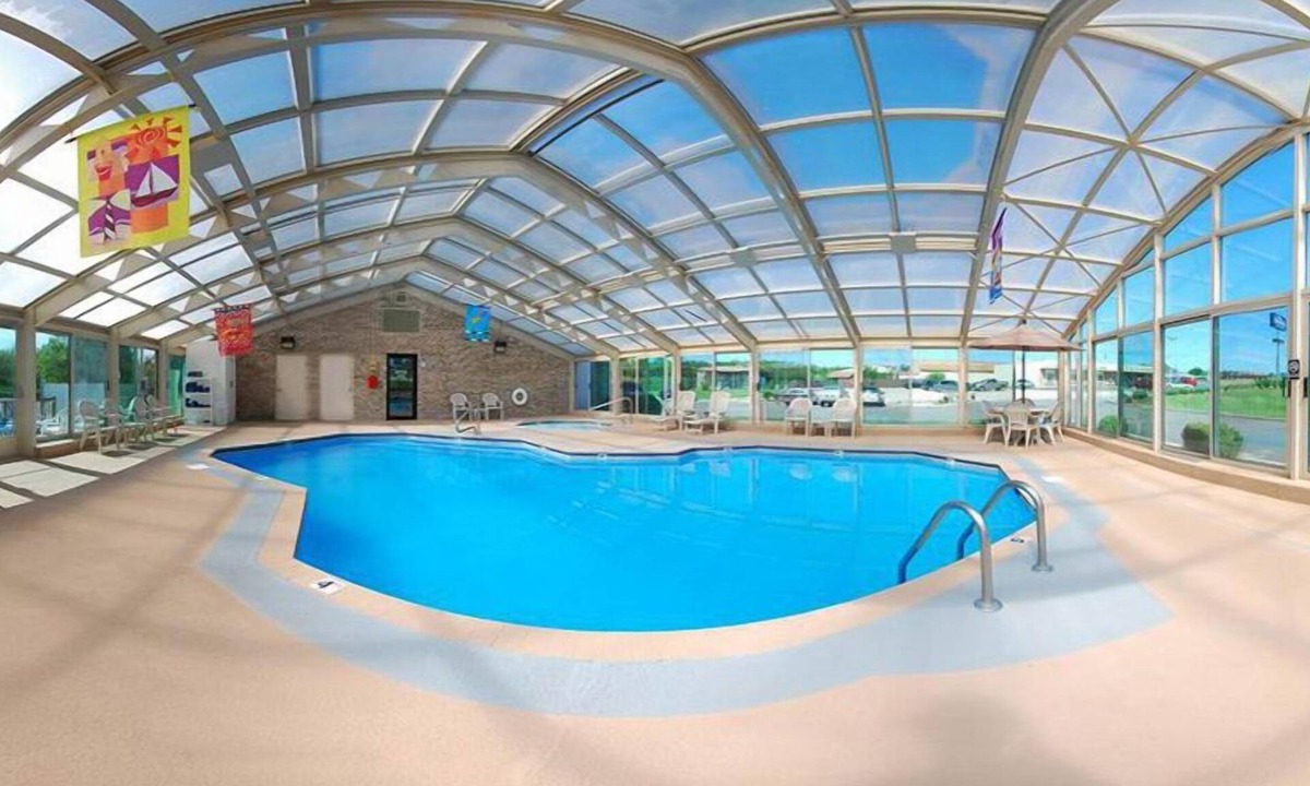 Sullivan Hotel | Baymont by Wyndham Sullivan