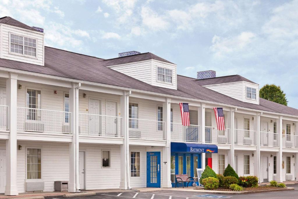 Tullahoma Hotel | Baymont by Wyndham Tullahoma