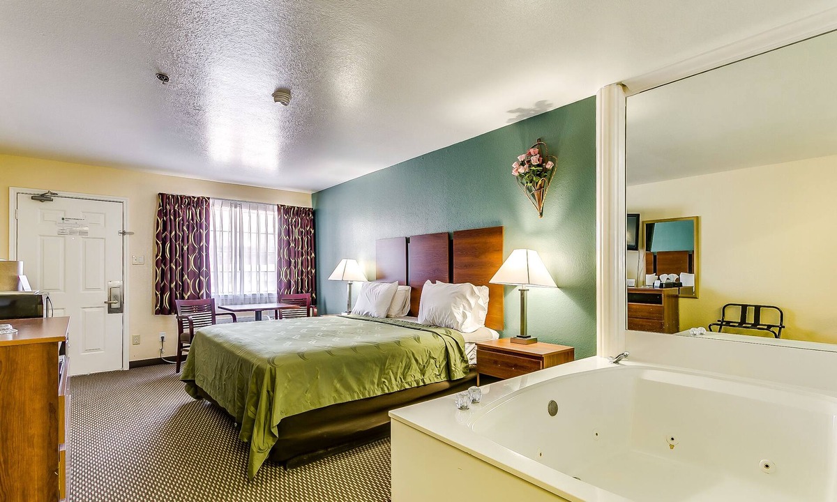 Willow Park Hotel | Baymont by Wyndham Willow Park