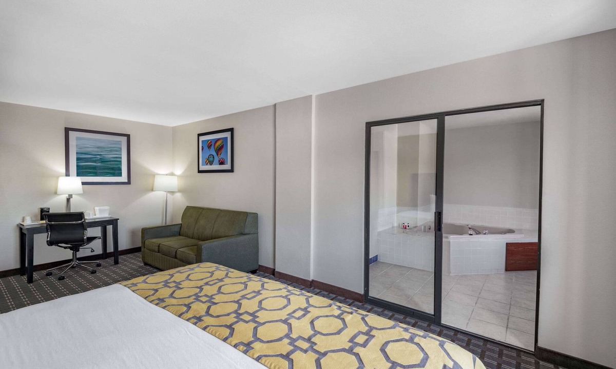 Farmington Hotel | Baymont Inn by Wyndham Farmington