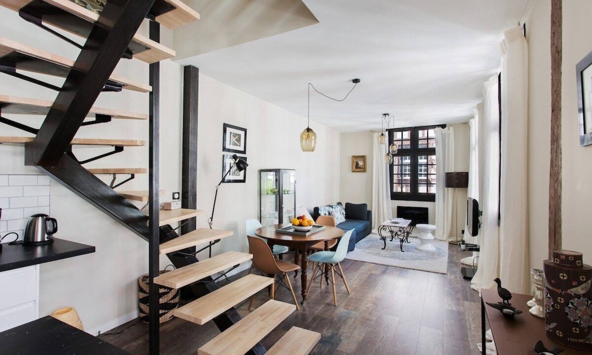 Bayonne Apartment | BAYONNE, Standing, triplex, historic district 5p